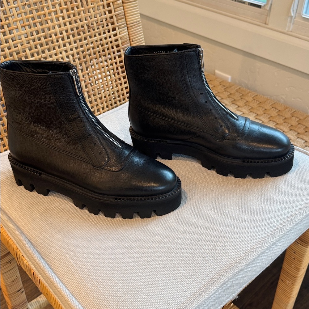 AQUATLIA Black Leather Chelsea Bootie with lug sole size 8.5 NWOT